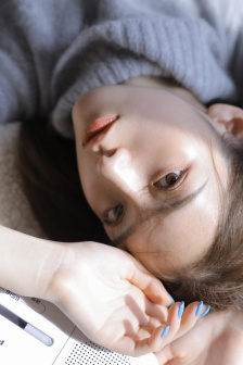把筷子放屁眼里不能掉的
